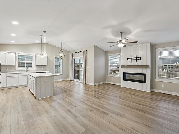 4th image of 216 11th Ct NW