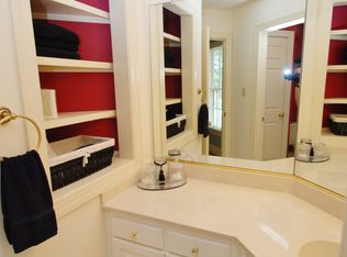 4808 Wellington Farms Dr, Chester, VA 23831
