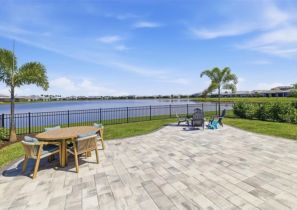 17237 Savory Mist Cir, Lakewood Ranch, FL 34211 | MLS #A4691961