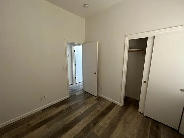 4047 Strolling Ct — Photo 3
