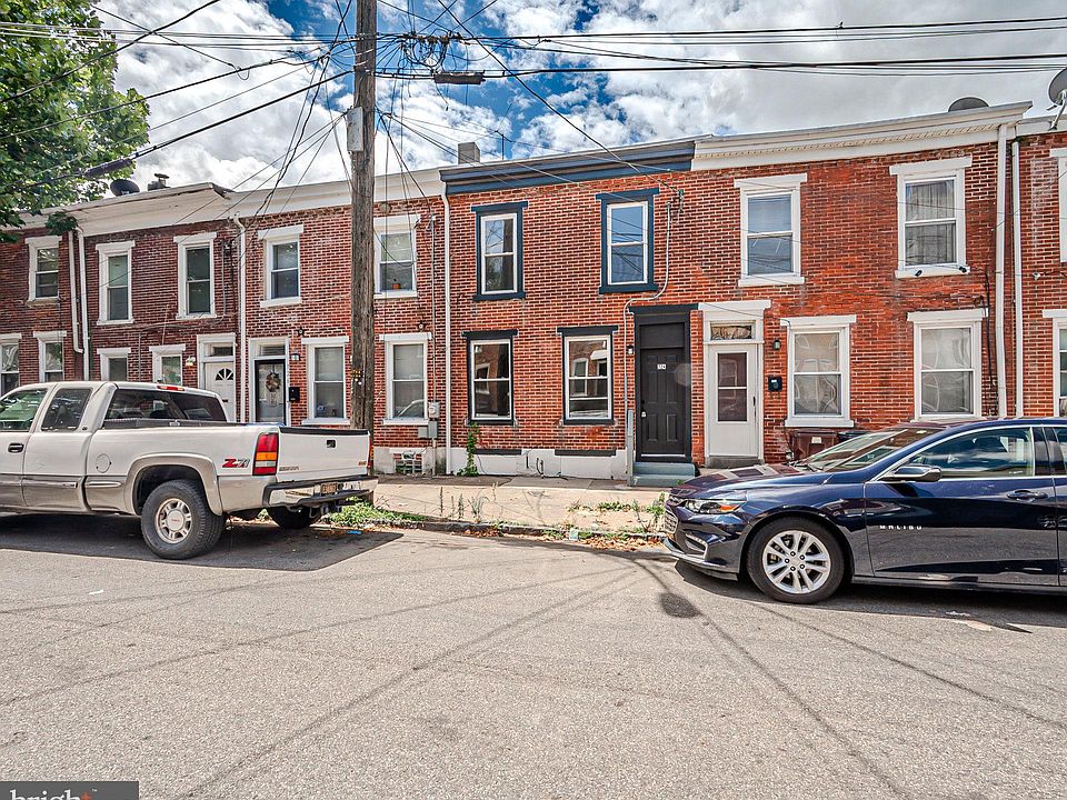 1st image of 724 E 6th St