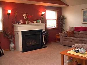 5th image of 71 E Toulon Dr