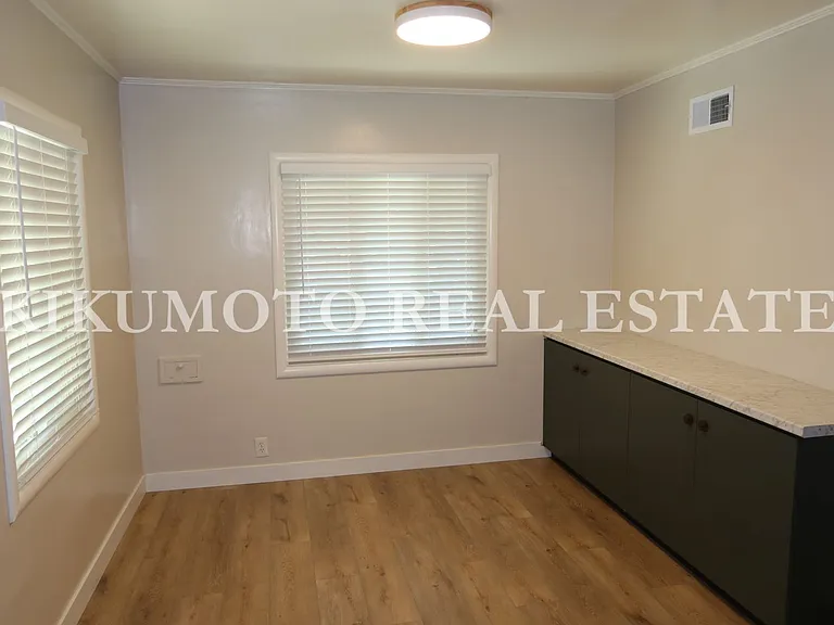 2760 Muir Way — Photo 4