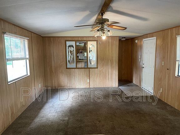4th image of 2256 S Mimosa Ave
