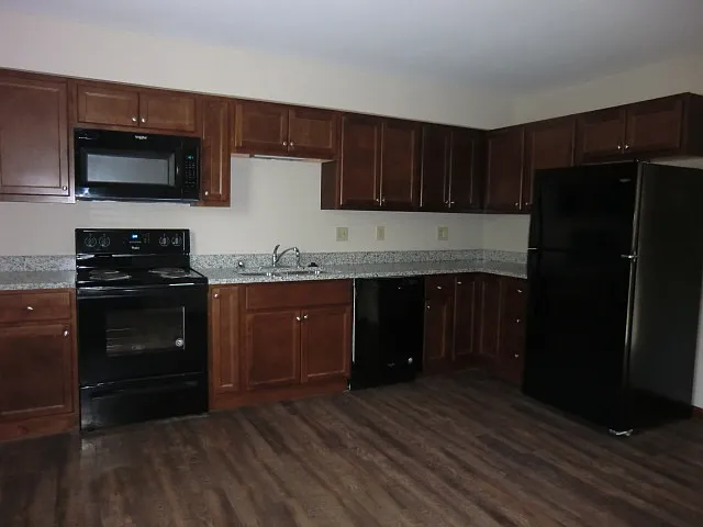 10 Heritage Pl #10 — Photo 5