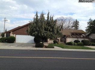 1706 Sanchez Way, Escalon, CA 95320