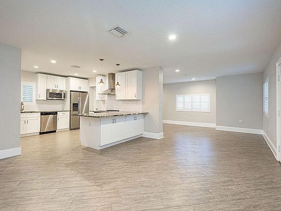 2nd image of 3602 W Leona St