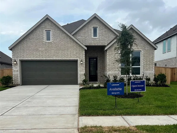 2715 Grove Crest Dr, Rosenberg, TX 77469
