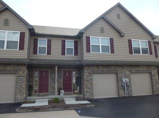 107 Clay School Rd, Ephrata, PA 17522