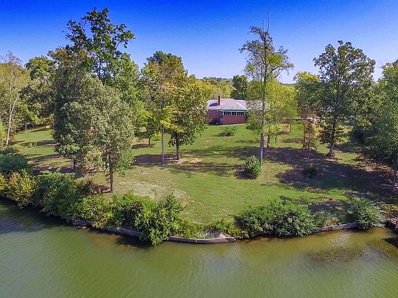 2nd image of 1154 Circle Dr