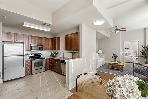 Hibernia Tower Apartments Photo 1