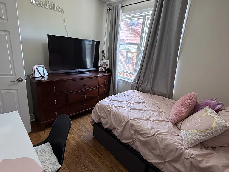 42 Burlington St #3 — Photo 9