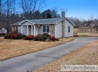 118 Sidney Walker Dr, Boiling Springs, SC 29316