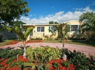 981 NE 155th Ter, North Miami Beach, FL 33162