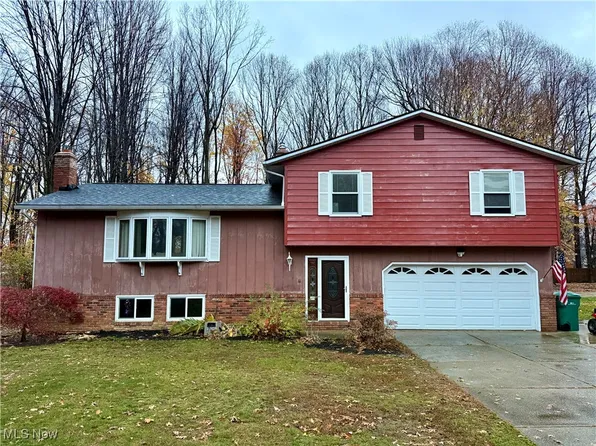 5497 Heather Hill Dr, Mentor, OH 44060
