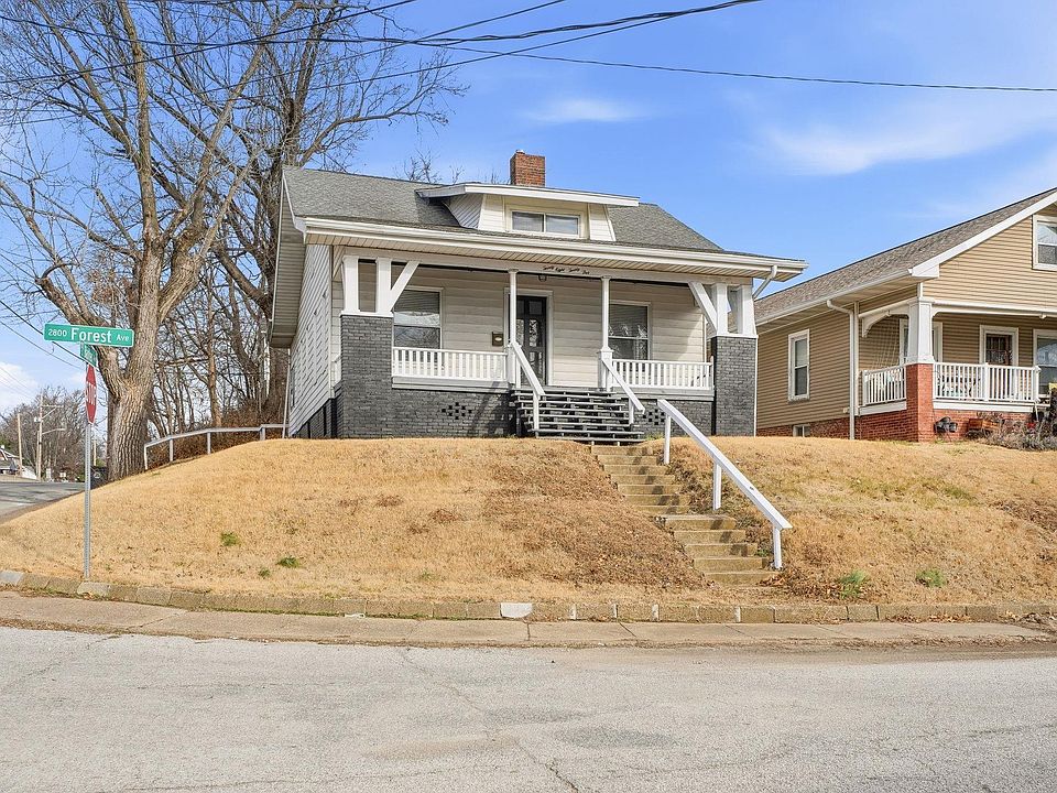 1st image of 2825 Forest Ave