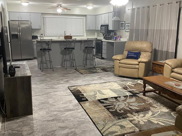 11717 Douglas Ln