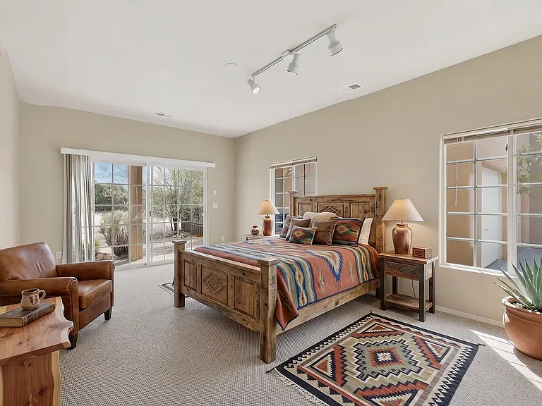Bedroom 4 or Private Studio