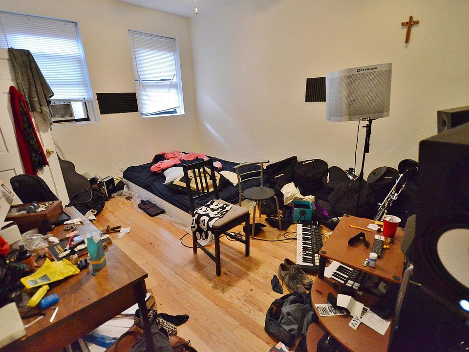 2nd image of 52 Westland Ave APT 41A