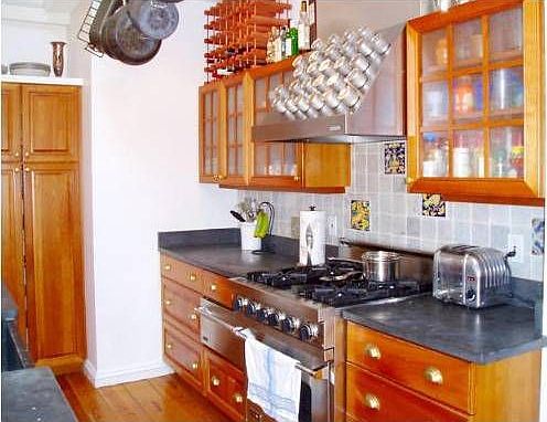 Modern Kitchen/Viking Stove