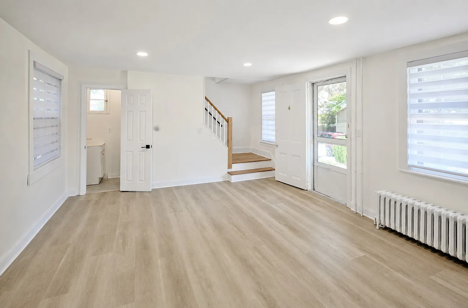 2 bed, 1.5 bath, 1100 sqft, $3,290 — Photo 3
