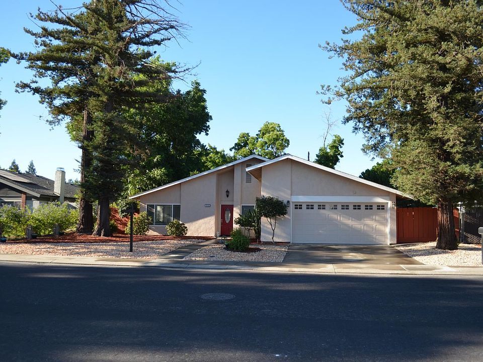 1st image of 3336 Mesquite Way