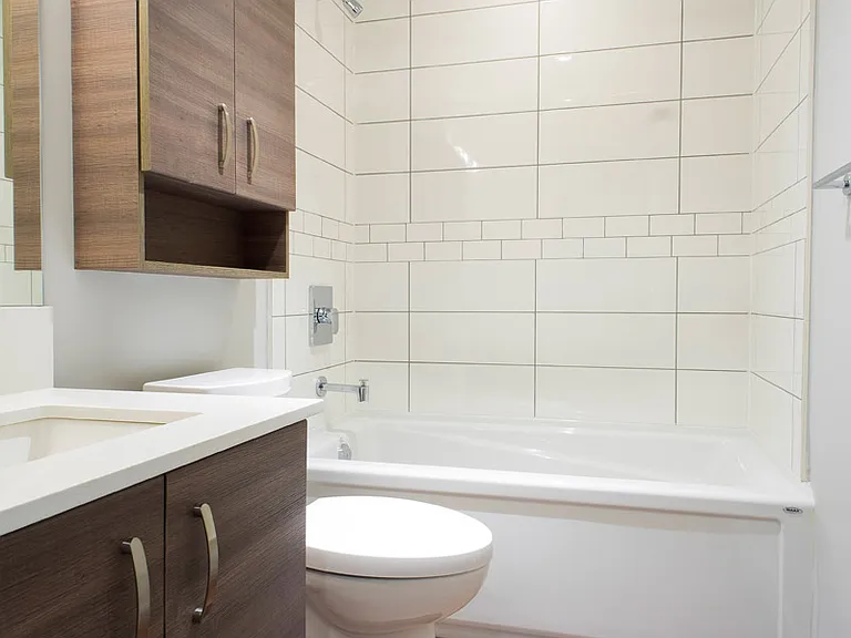 2525 Carnarvon St #312 — Photo 42