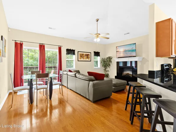 7301 Autumn Trace Dr #204, Louisville, KY 40214