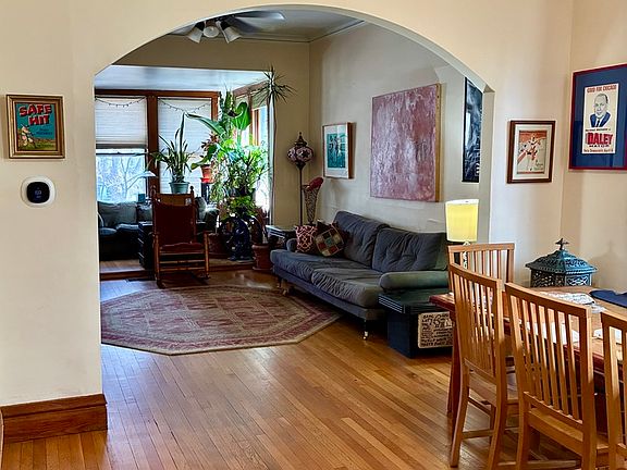4th image of 4030 N Leamington Ave