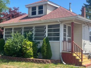 5 Biltmore St, Taunton, MA 02780