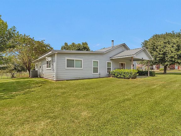 3rd image of 5950 County Road 331