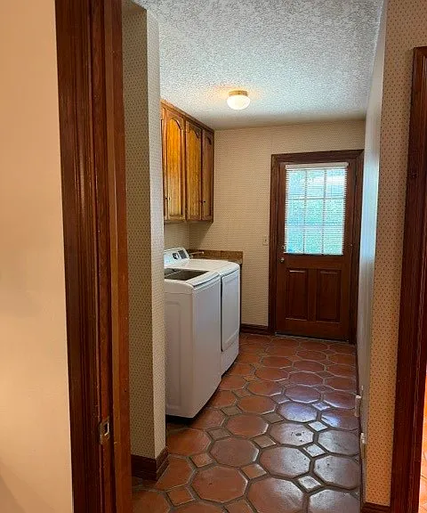 22231 Romar St — Photo 14
