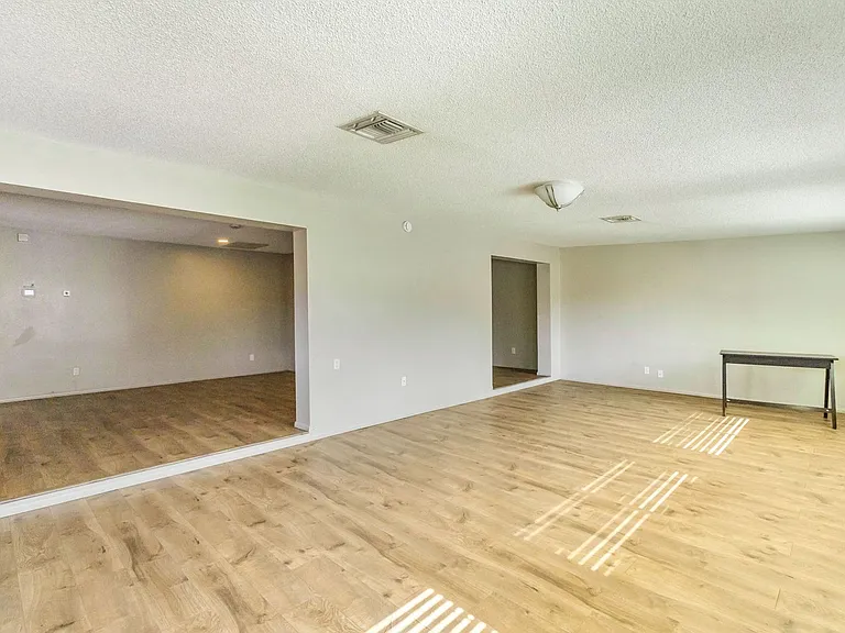 3511 S Alder Dr — Photo 7