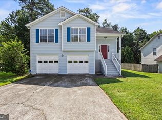 5604 Rockingwood Ln, College Park, GA 30349