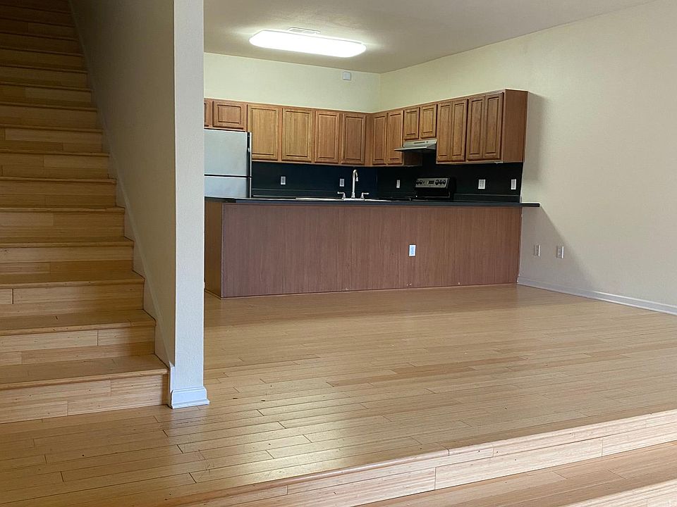 1st image of 350 Ionia Ave SW APT 101