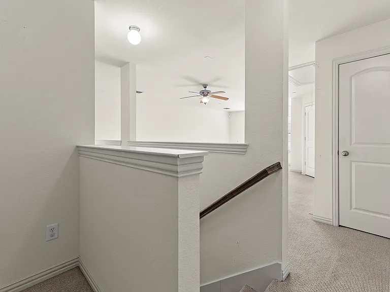 7904 Hannah St — Photo 16