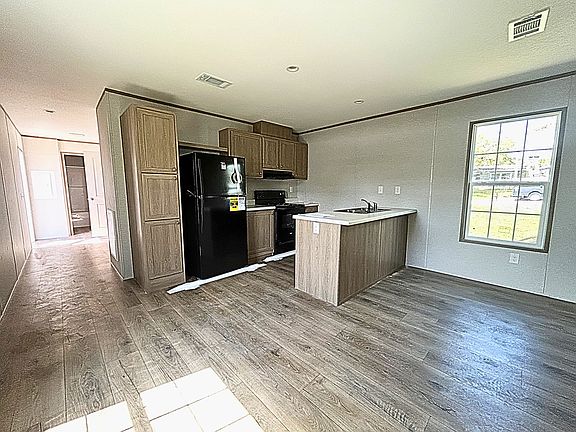 3rd image of 10615 Ohio Avenue Magnolia #6
