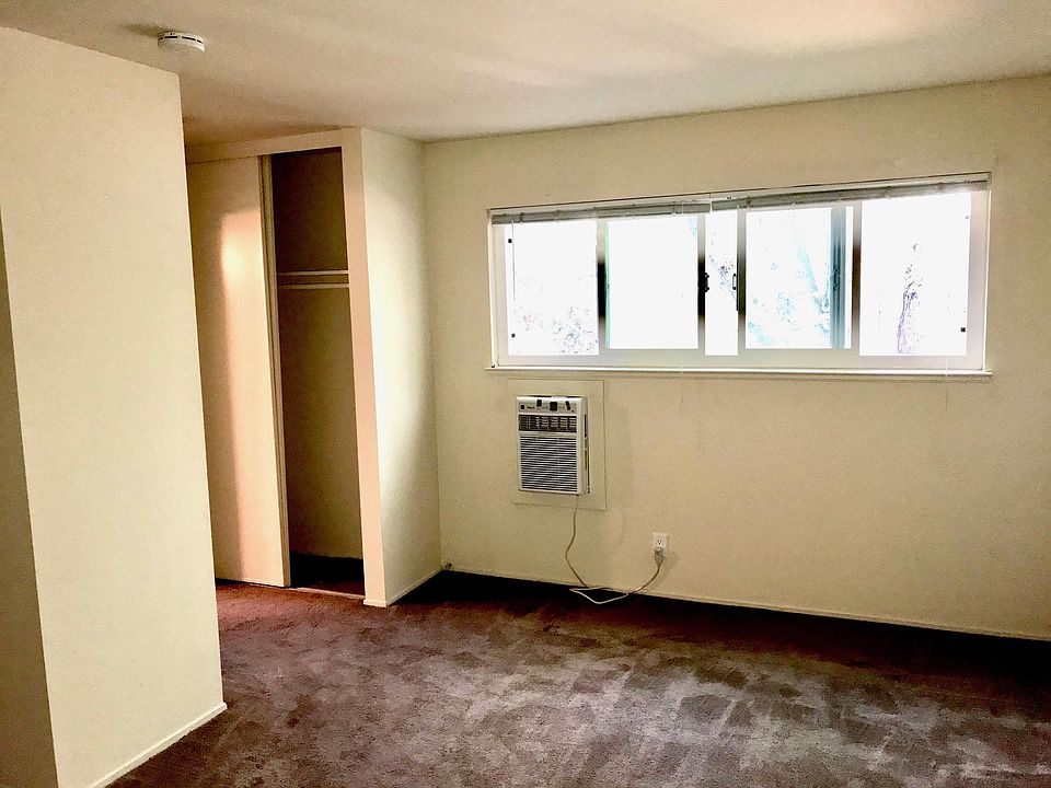 Master Bedroom-view of Calabazas Creek.