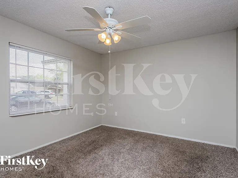 812 Whisper Lake Ct — Photo 7