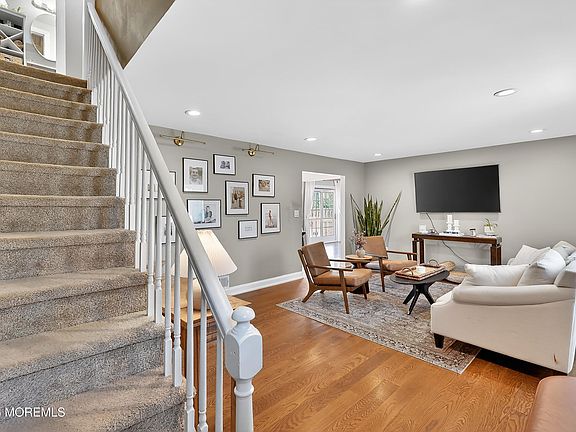 5th image of 325 18th Avenue