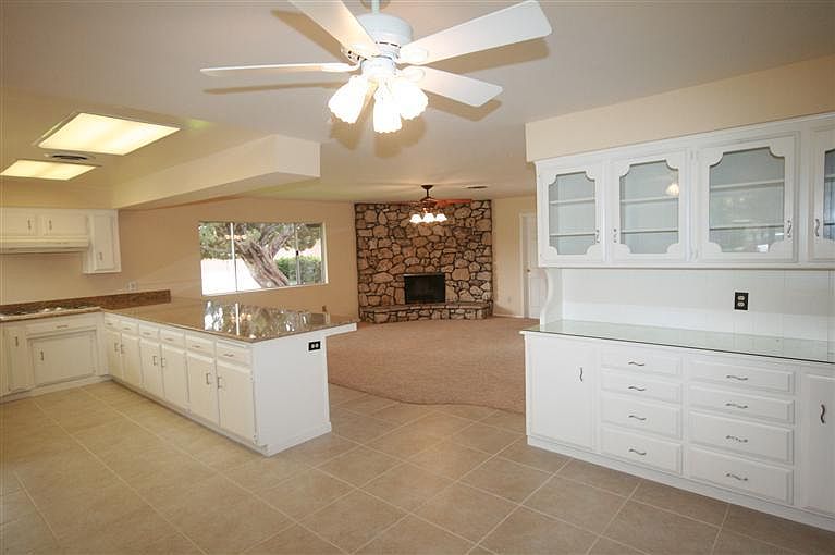 granite kitchen