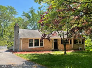 2821 Greenway Dr, Ellicott City, MD 21042