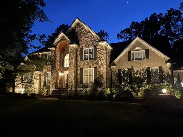 103 Kazmann Ct, Cary, NC 27513