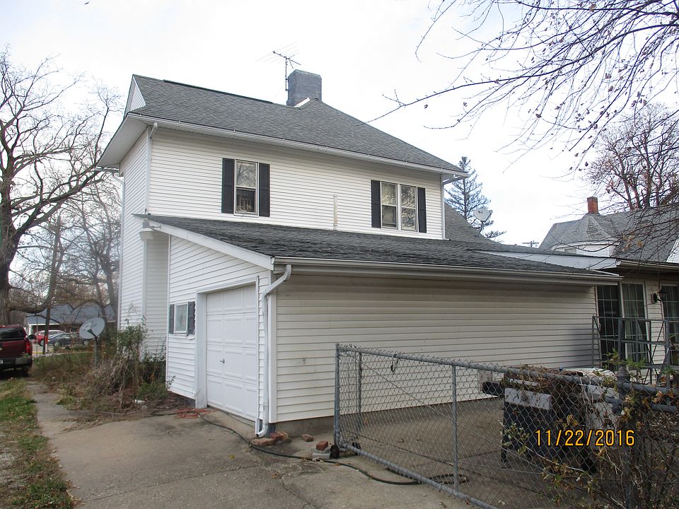 2nd image of 121 E Main St