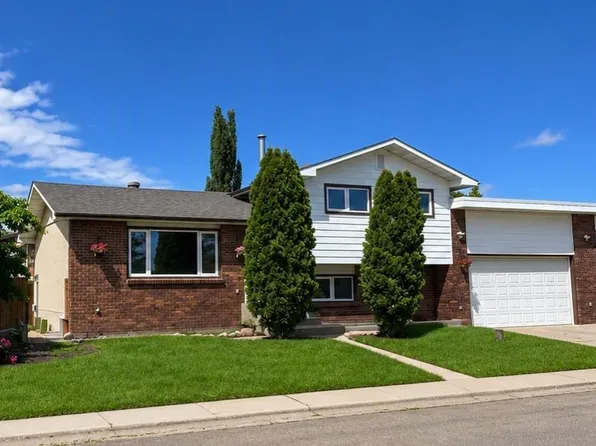 7312 137th Ave NW, Edmonton, AB T5C 2L5