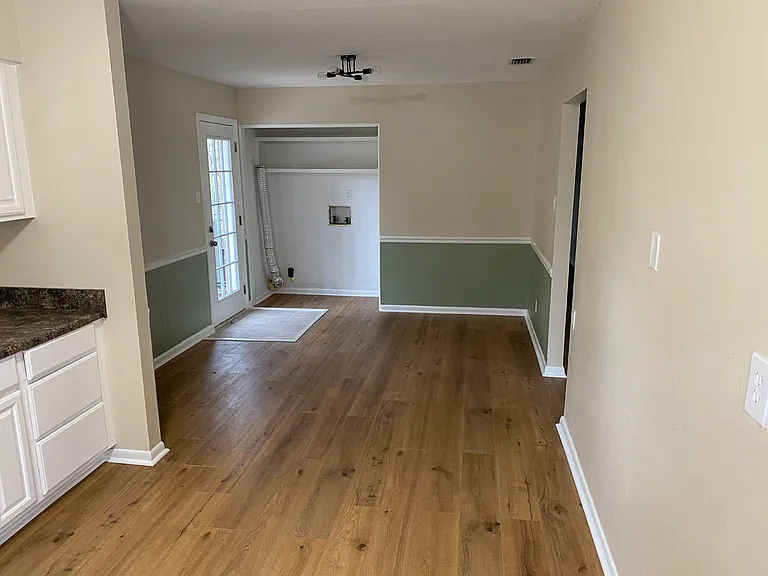 5628 Aljon Dr — Photo 7