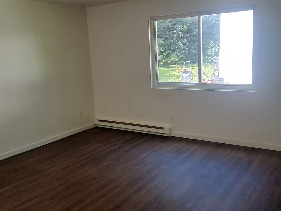 2nd image of 4760 Gray Rd APT 6