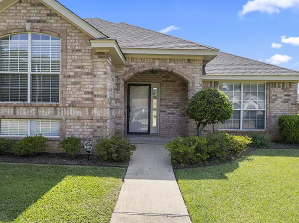 60 Fernwood Dr, Texarkana, TX 75503