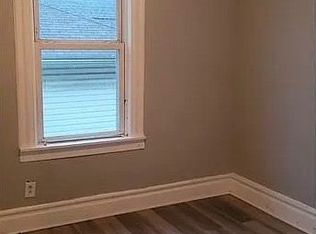 51 Cortland St #B, Newark, NJ 07105
