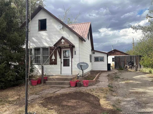 123 Avenue B, Rock River, WY 82083